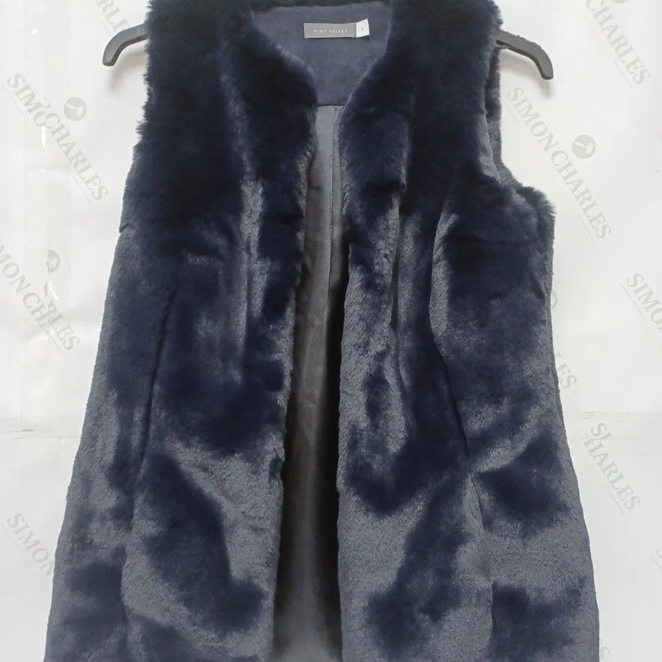 MINI VELVET SLEEVELESS TOP IN NAVY - SIZE 8