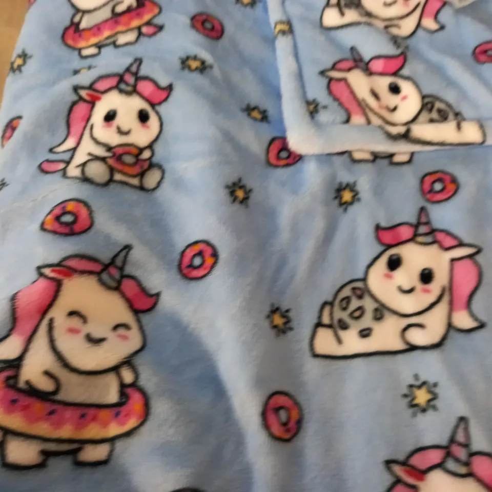 BLUE UNICORN THEMED HOODED BLANKET - ONE SIZE