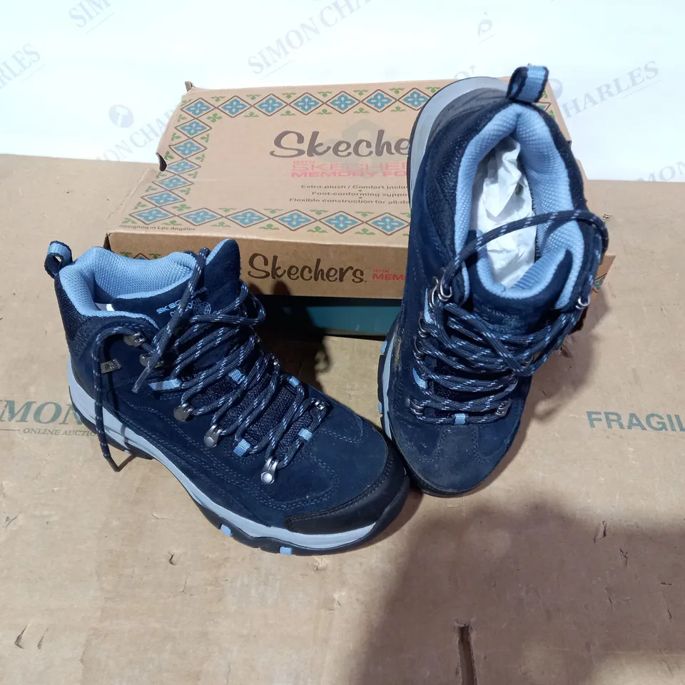 BOXED PAIR OF SKECHERS - SIZE 4