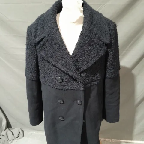 PERUNA BUTTONED WOOL COAT SIZE UNSPECIFIED