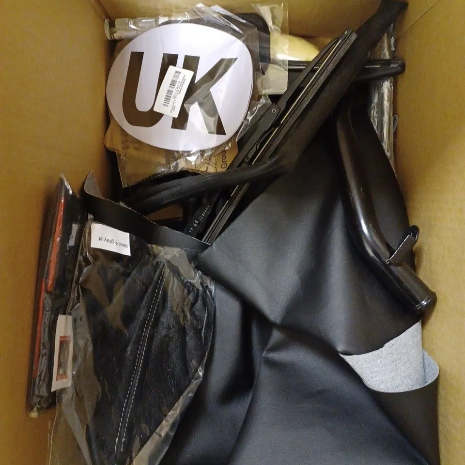 BOX OF APPROXIMATELY 20 ASSORTED VEHICULAR PARTS & ACCESSORIES TO INCLUDE ALLOY WHEEL RIM PROTECTORS, CHAIN LUBE, OIL FILTER ETC 