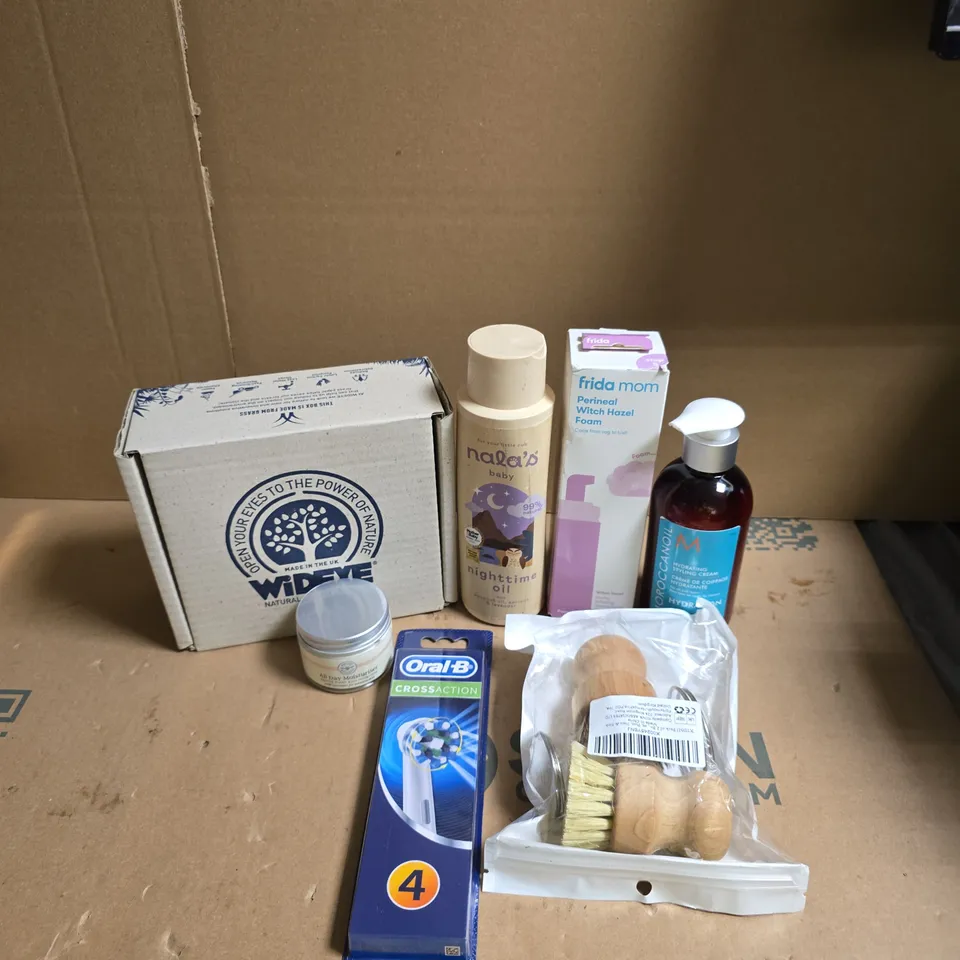 APPROXIMATEY 20 ASSORTED HEALTH AND BEAUTY PRODUCTS TO INCLUDE - FRIDA MOM PERINEAL WITCH HAZEL FOAM - NALA'S BABY NIGHT TIME OIL AND ORAL-B TOOTHBRUSH HEADS