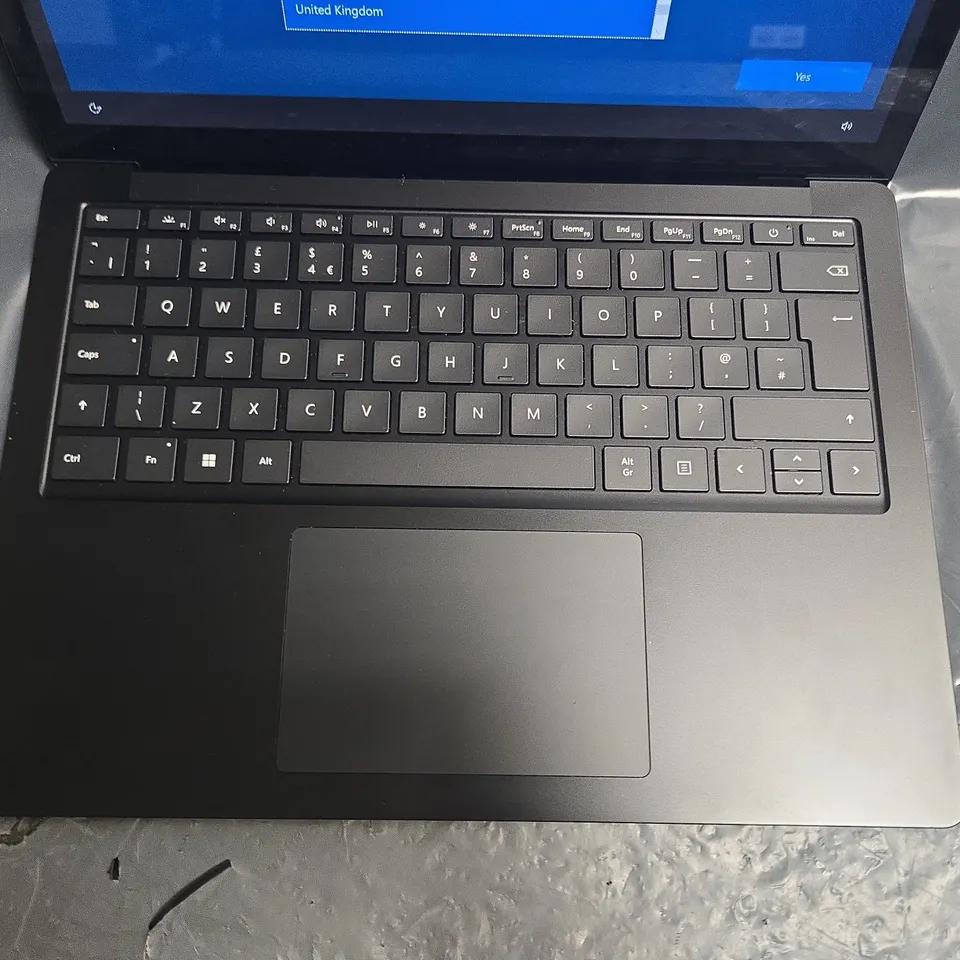 UNBOXED MICROSOFT SURFACE 4 MODEL 1951 IN BLACK