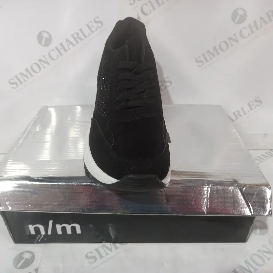 BOXED PAIR OF N/M SHOES IN BLACK UK SIZE 7