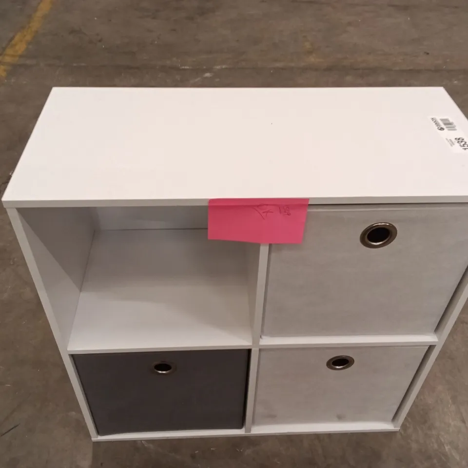 WHITE WOODEN DRAW CASE