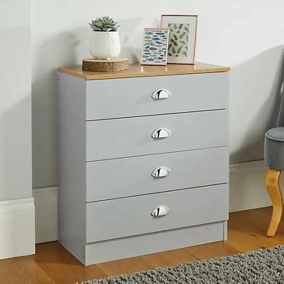 BOXED CHEST OF 4 DRAWERS WITH CUP HANDLES IN GREY & OAK EFFECT