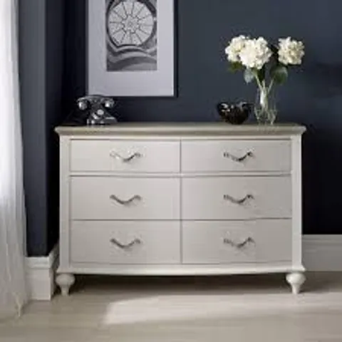 BOXED BENTLEY DESIGNS MONTREUX GREY AND WASHED OAK 6 DRAWER WIDE CHEST