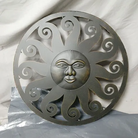 IN-LIT WALL DÉCOR - CELESTIAL SUN - 12 WARM WHITE LEDS BOXED