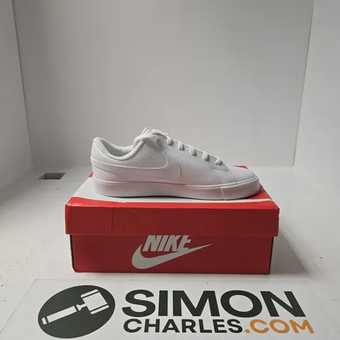 BOXED PAIR OF NIKE TENNIS ESSENTIAL SHOES SIZE 5.5
