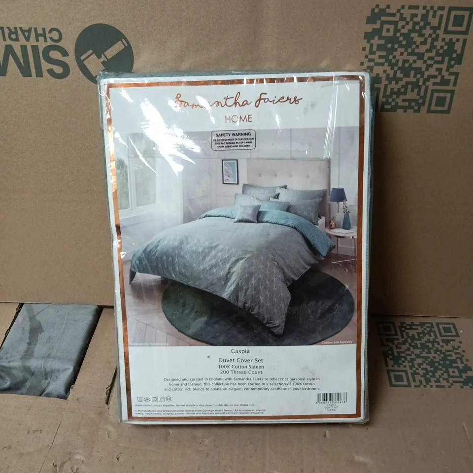 SAMANTHA FAIERS HOME SUPER KING DUVET SET