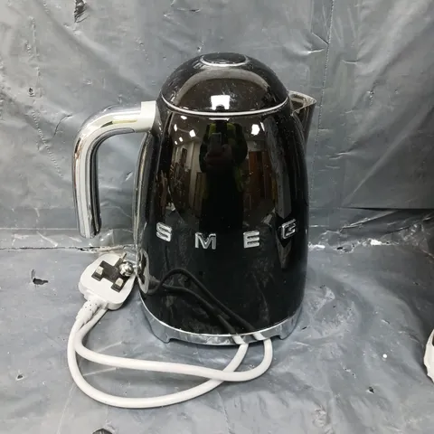 SMEG KLF03BLUK KETTLE IN BLACK