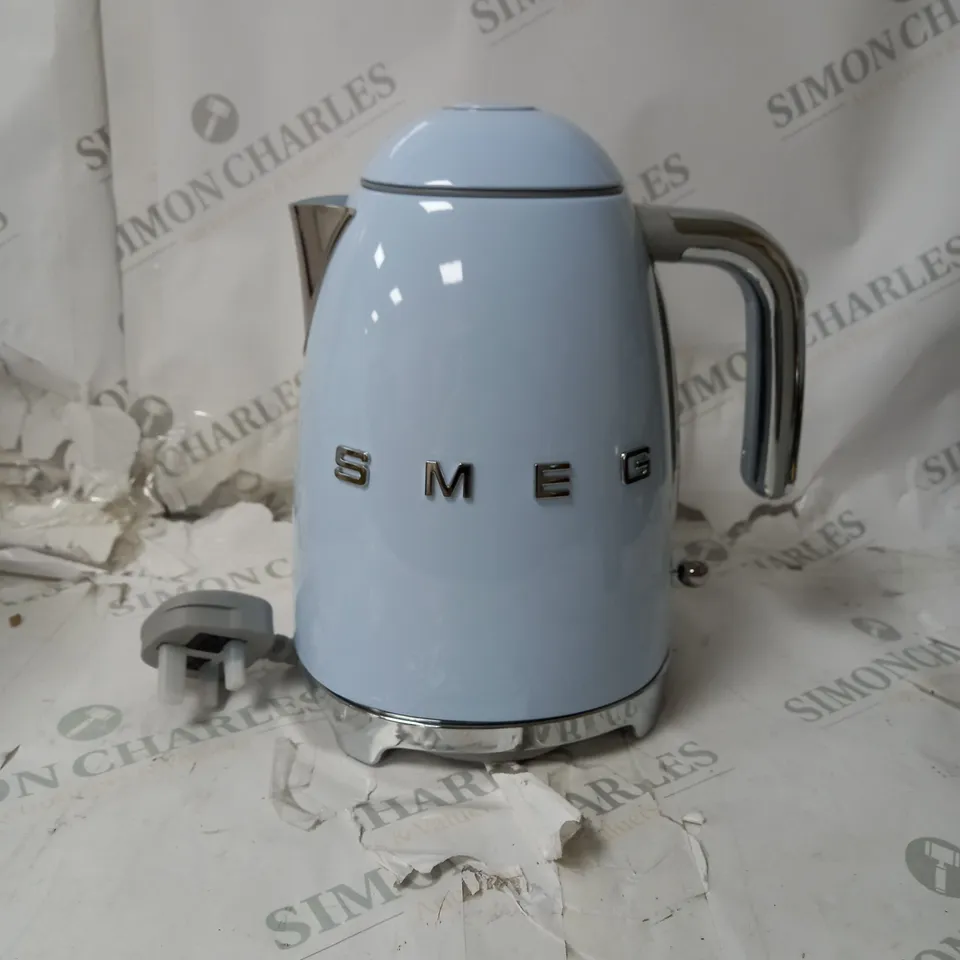 BOXED SMEG KLF03PB KETTLE - PASTEL BLUE RRP £149.99