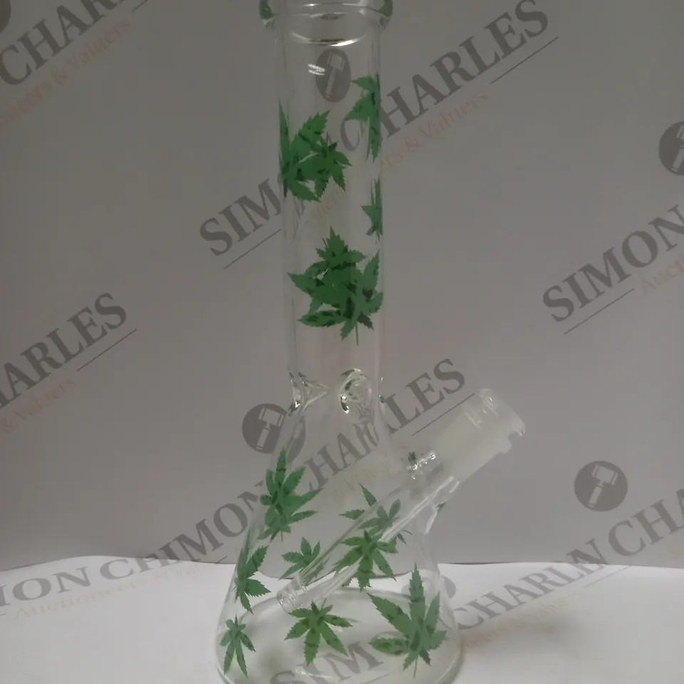 BOXED UNBRANDED CLEAR GLASS BONG 