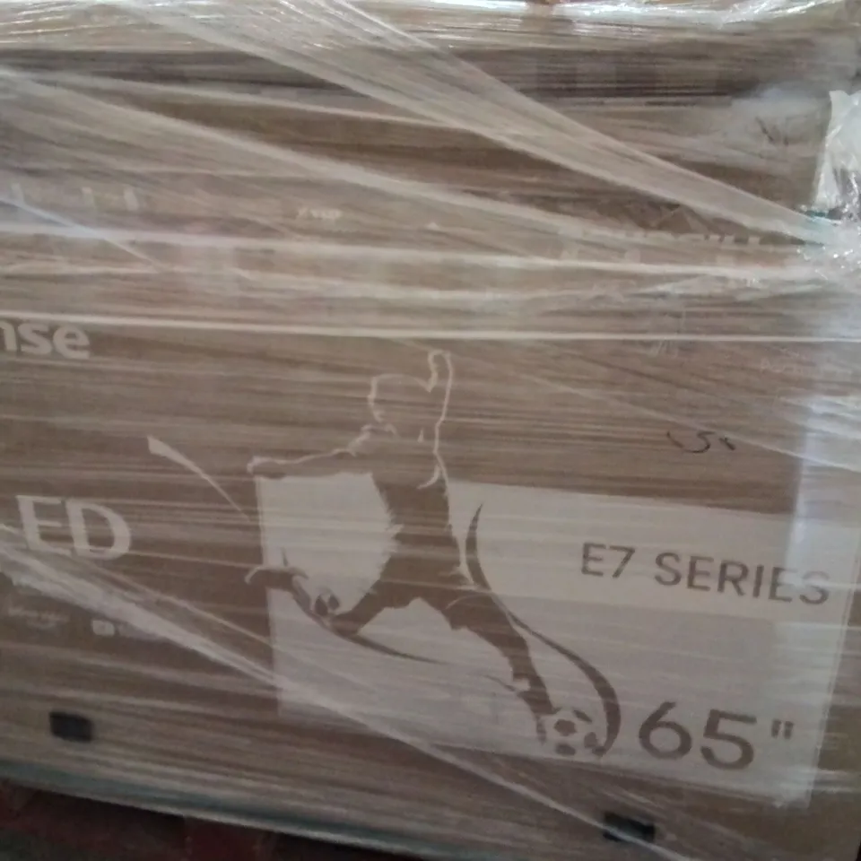 PALLET CONTAINING APPROXIMATELY 9 DAMAGED TVS