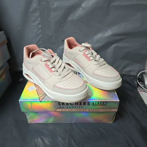 SKECHERS STREET TRAINERS - CREAM - SIZE 7