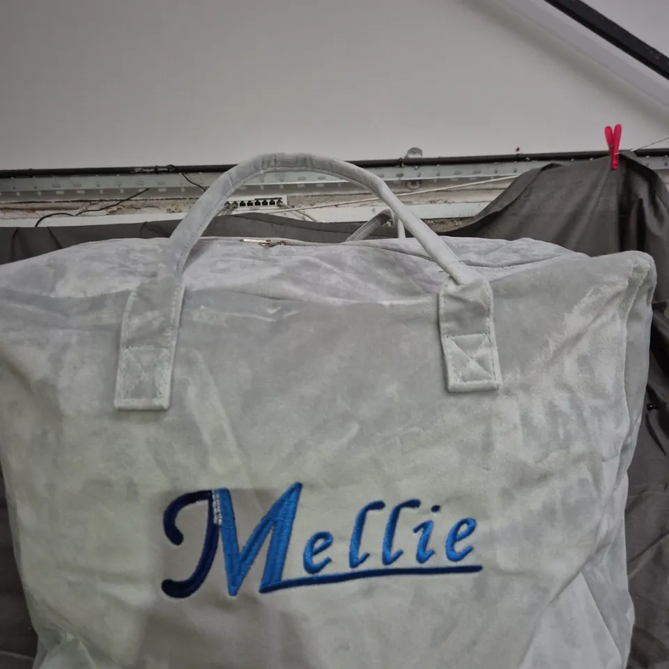 MELLIE LUXURY 8.2KG KING DUVET WEIGHTED INSERT - NAVY/CREAM WITH SILVER/TEAL - NEW