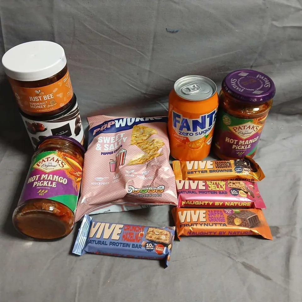 APPROXIMATELY 10 ASSORTED FOOD ITEMS TO INCLUDE - VIVE , FANTA AND CRISPS - COLLECTION ONLY