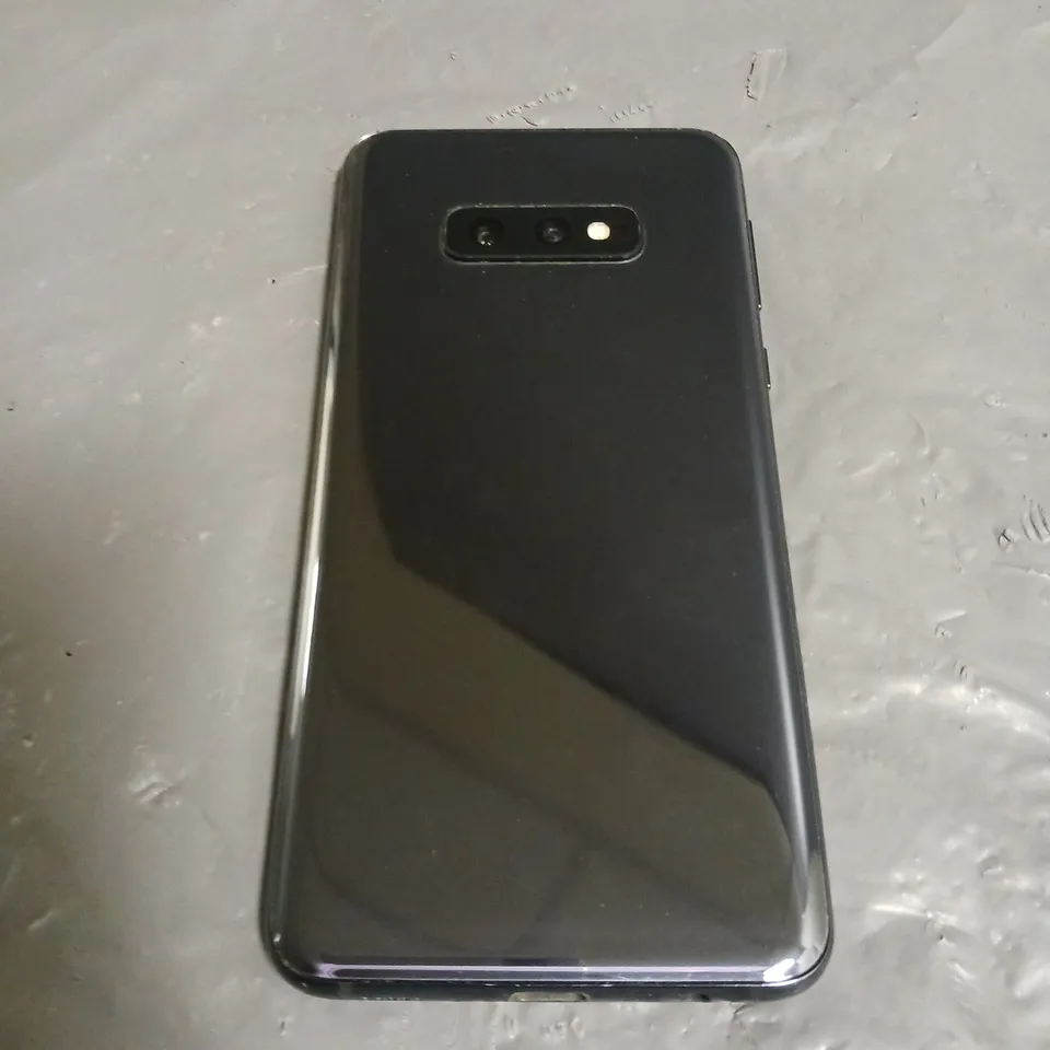 UNBOXED SAMSUNG GALAXY S10E EDGE MOBILE PHONE 