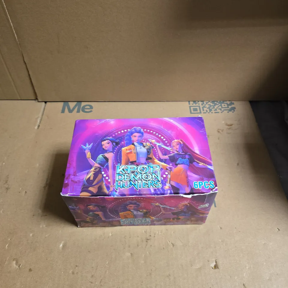 KPOP DEMON HUNTERS 6-PIECE COLLECTIBLE TOY SET (BOXED)
