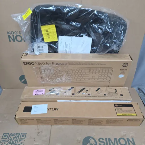 APPROXIMATELY 15 ASSORTED ITEMS TO INCLUDE TARGUS BAG, PRINTER CARTRIDGES, KEYBOARD, ETC