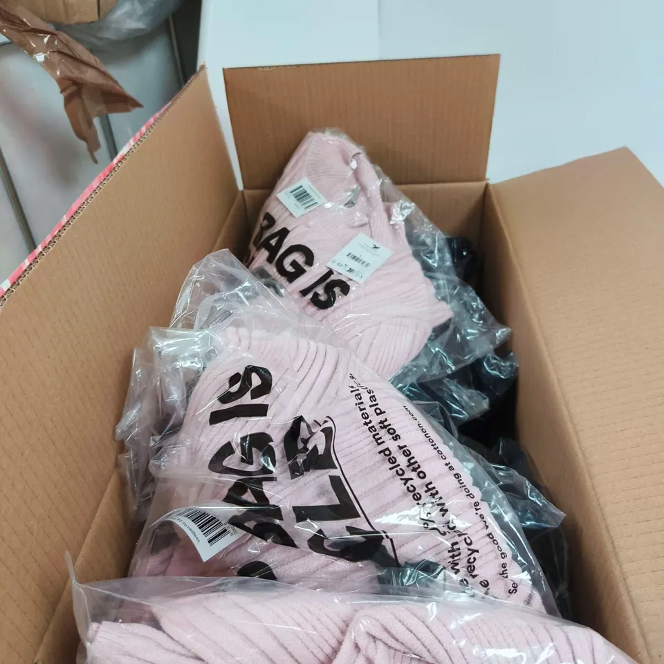 BOX OF APPROXIMATELY 12 ASSORTED CLOTHING ITEMS TO INCLUDE BOXY TUCK T SHIRT MINI DRESS BLACK XS ETC