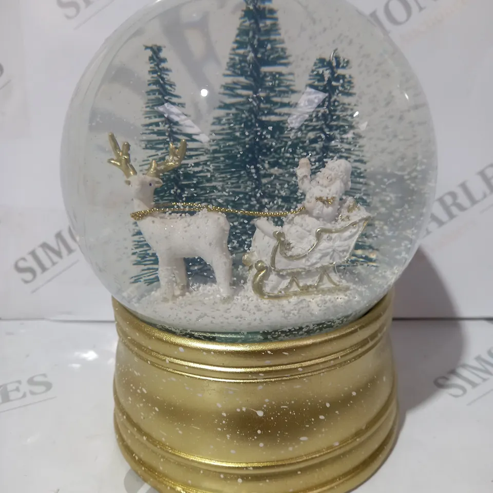BOXED SANTA EXPRESS CHRISTMAS CHARACTER MUSICAL WATER SPINNER - SANTA