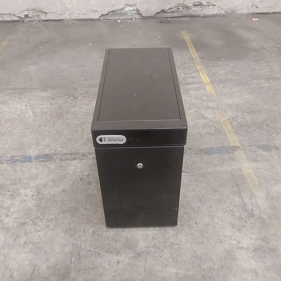 VITRIFRIGO COMMERCIAL MILK CHILLER