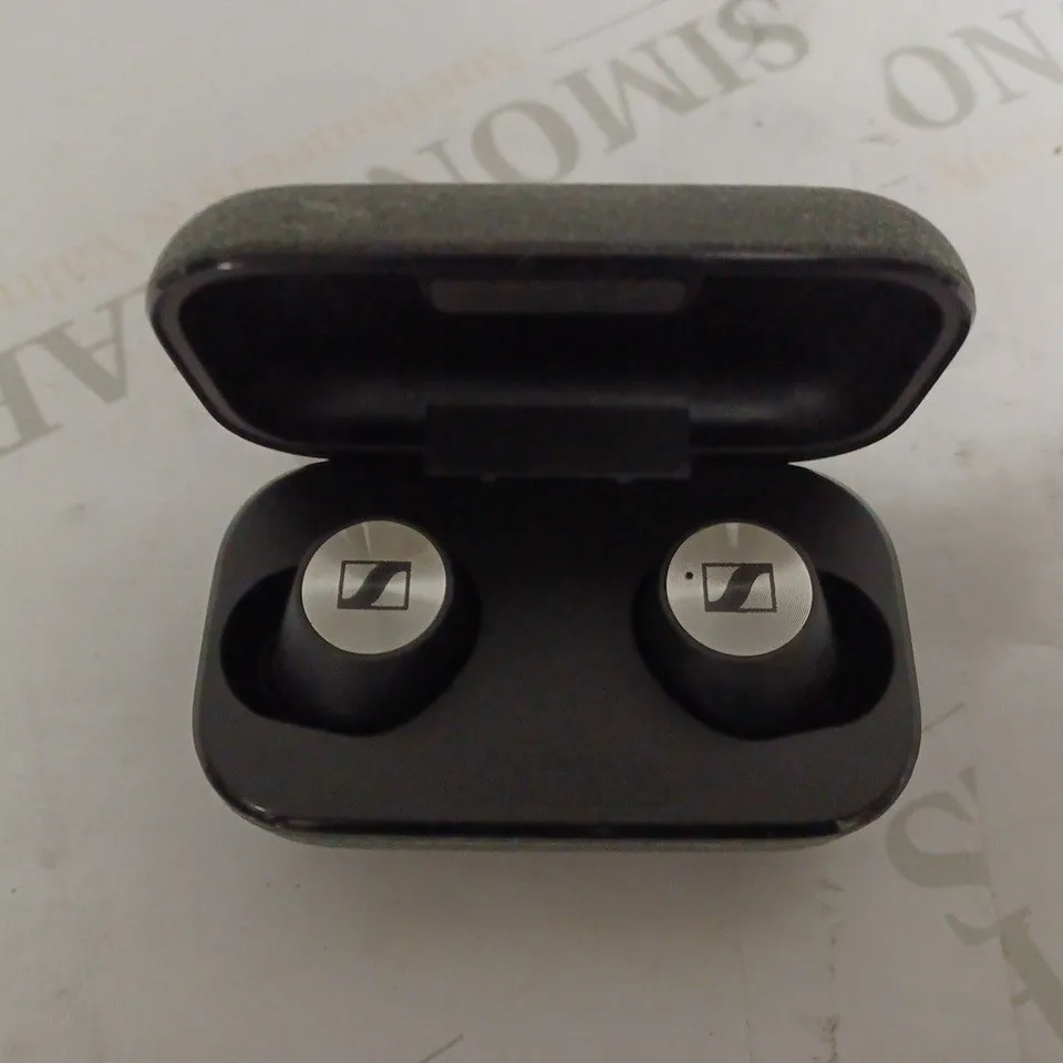 SENNHEISER EARBUDS