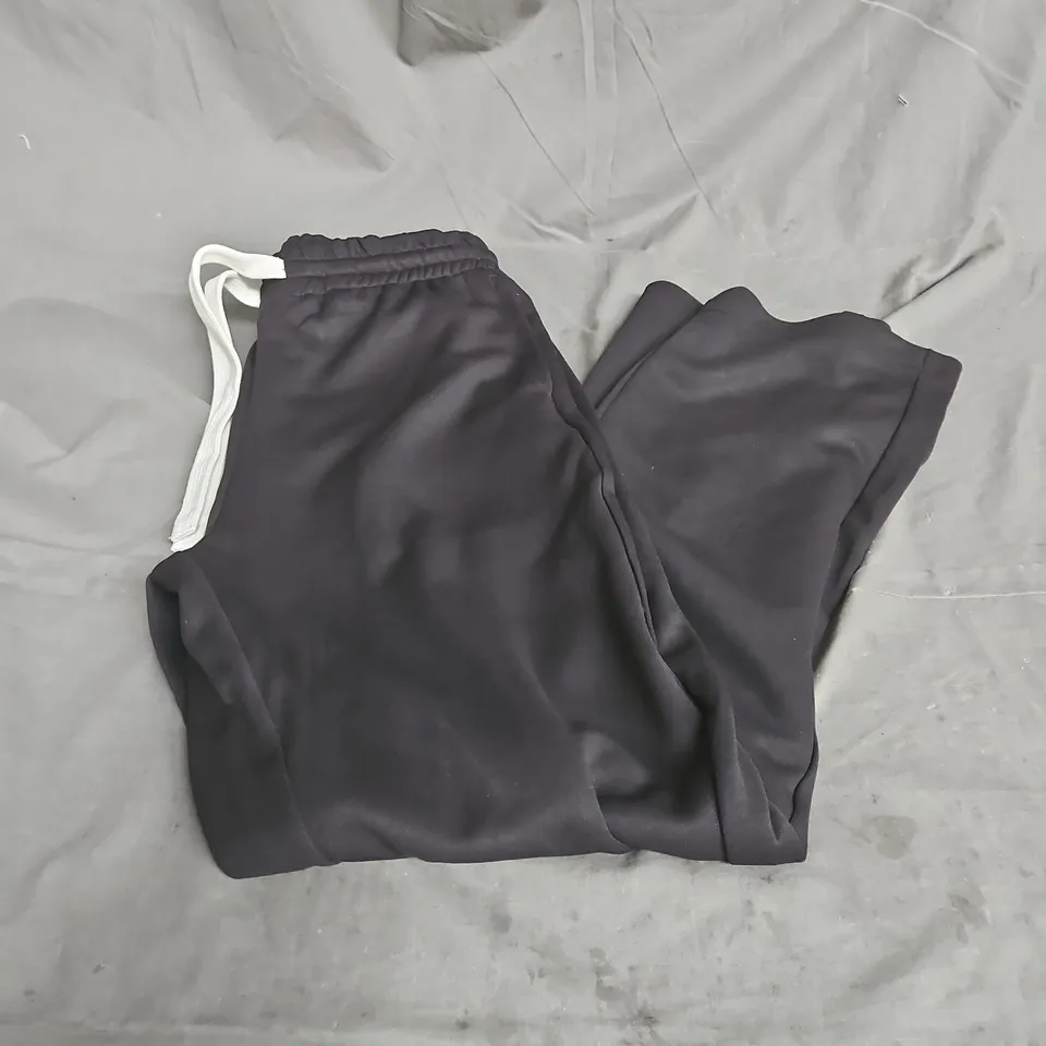 MARVOTTI CLASSIC TRACK PANT IN BLACK SIZE M