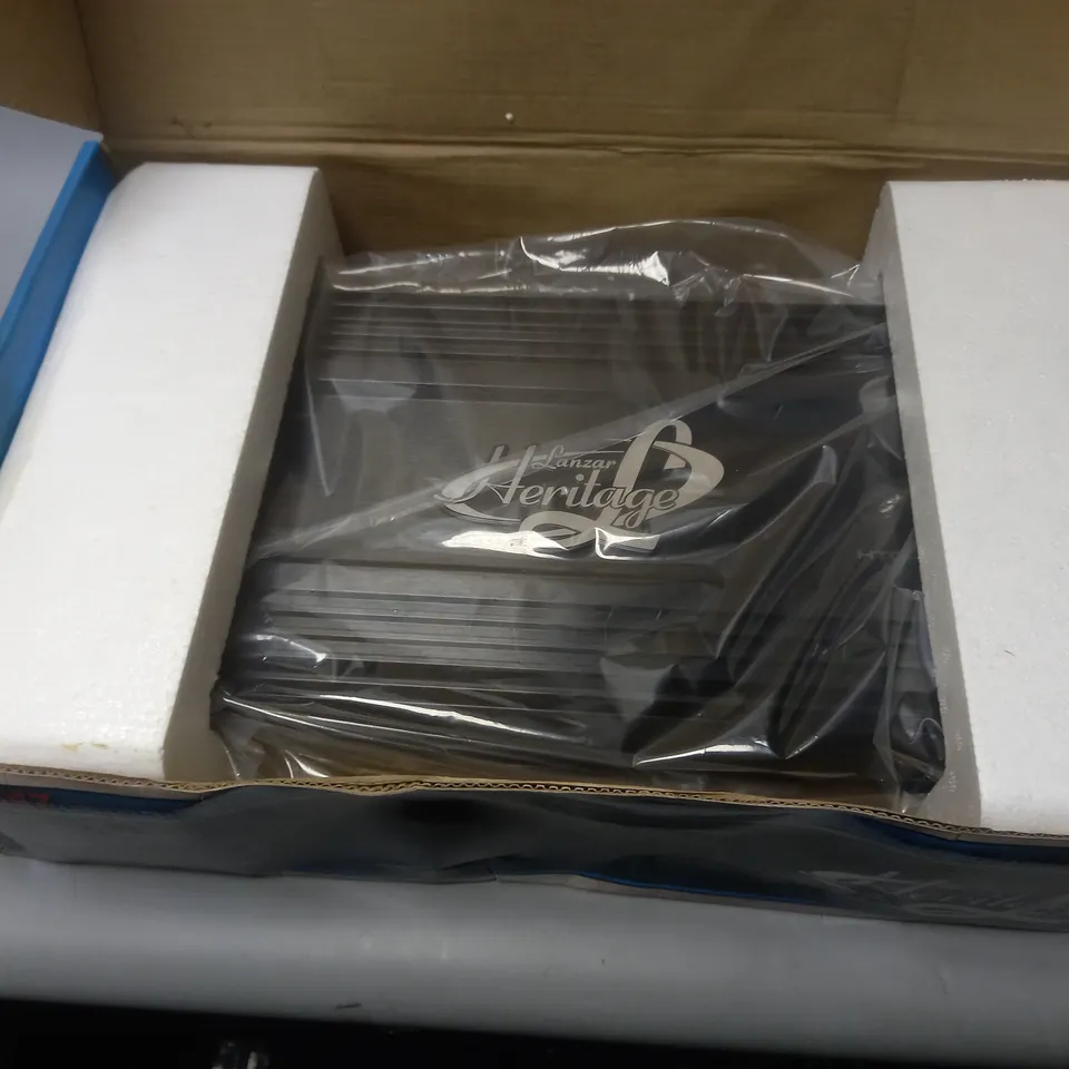 BOXED LANZAR HERITAGE HTG447 2000WATTS 4 CHANNEL MOSFET AMPLIFIER 