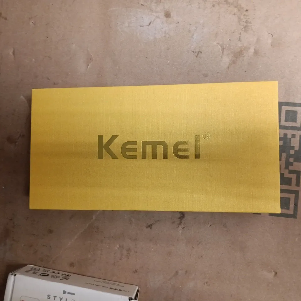 KEMEI HAIR TRIMMER – BLACK, BOXED IN ORIGINAL YELLOW BOX