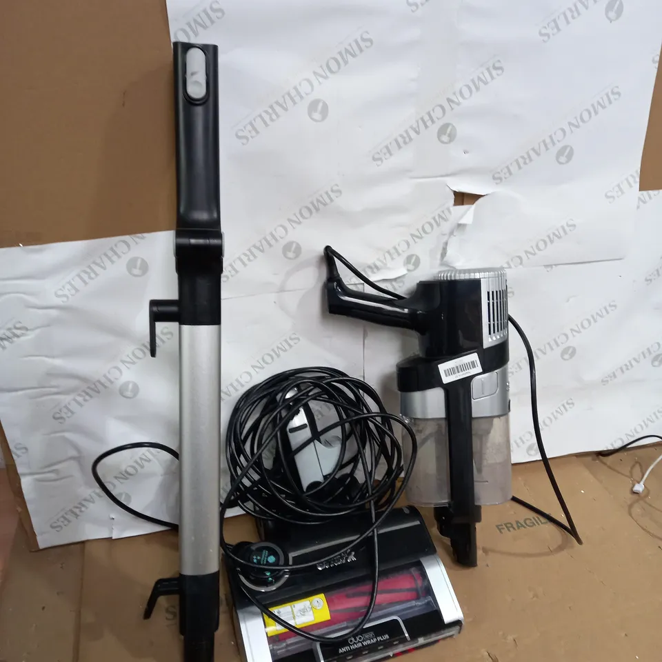 SHARK STRATOS ANTI HAIR WRAP PET PRO VACUUM CLEANER