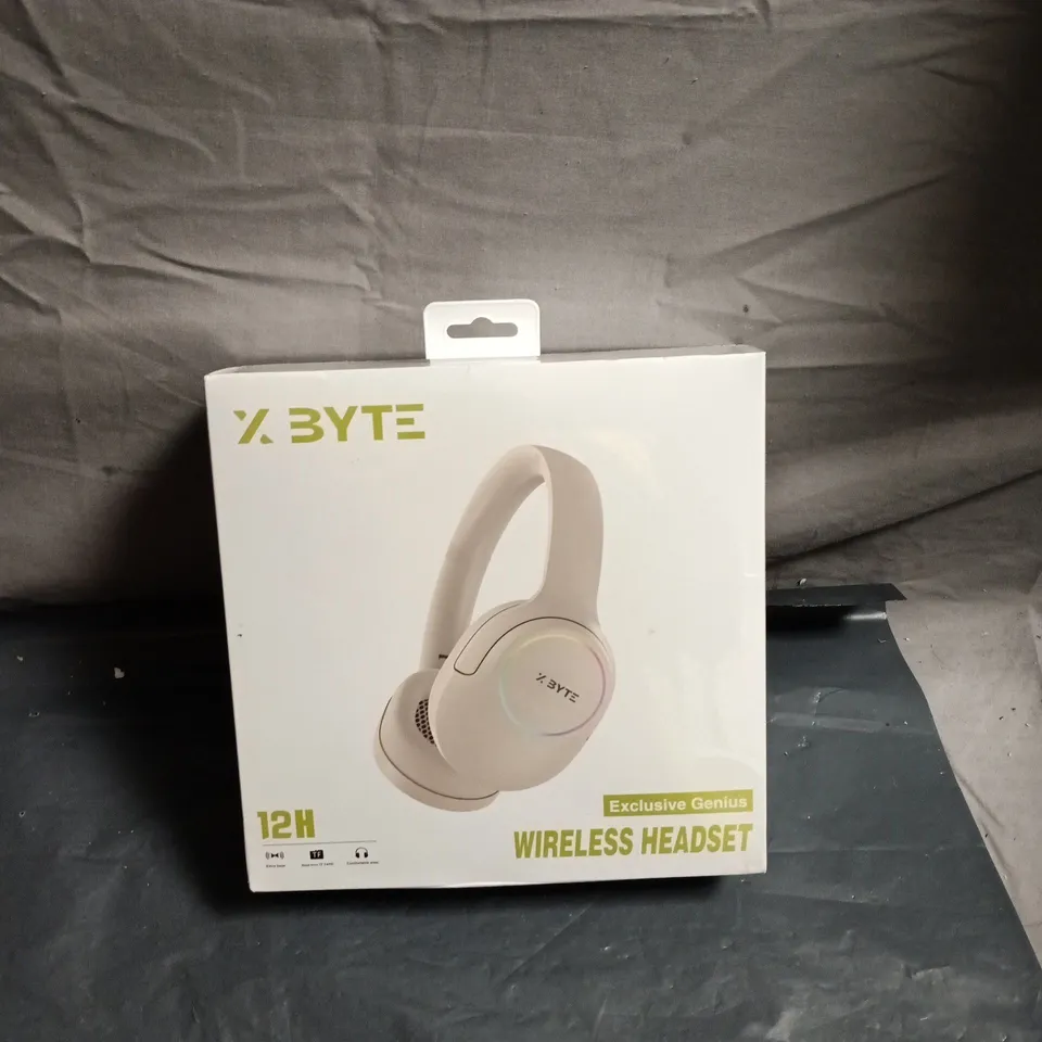 X BYTE WIRELESS HEADSET