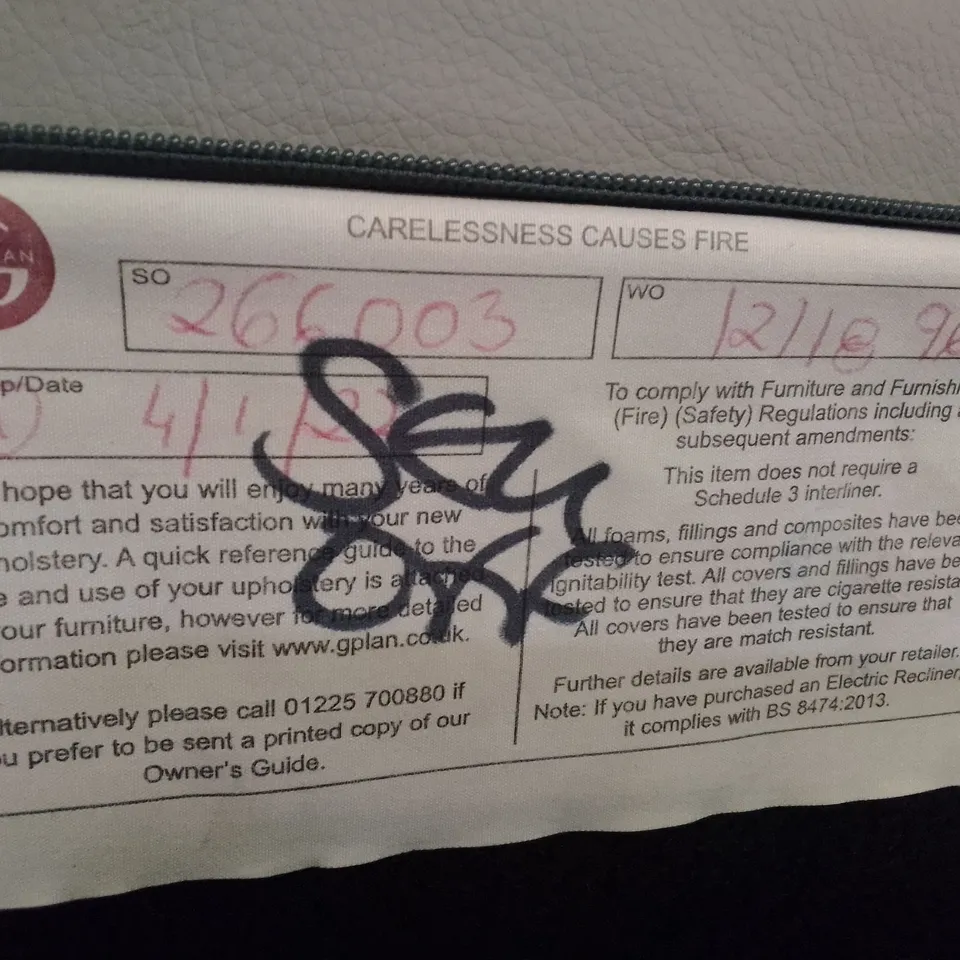 QUALITY DESIGNER G-PLAN SEATTLE 2.5 SEATER SOFA - CAMBRIDGE GREY LEATHER