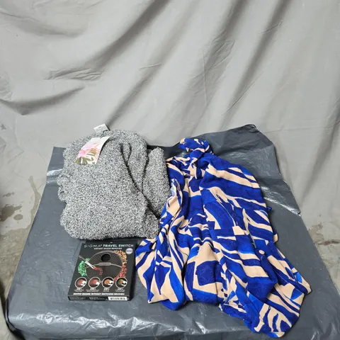 BOX OF APPROXIMATELY 25 ASSORTED HOUSEHOLD ITEMS TO INCLUDE JDY CLOTHING, KIM AND CO CLOTHING, SIGMA INSTANT SHADE REMOVER ETC