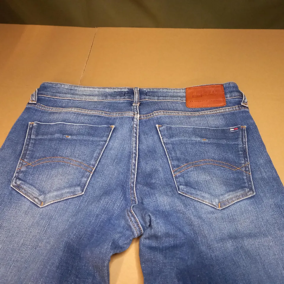 MENS DENIM TOMMY HILFIGER JEANS SIZE 32"