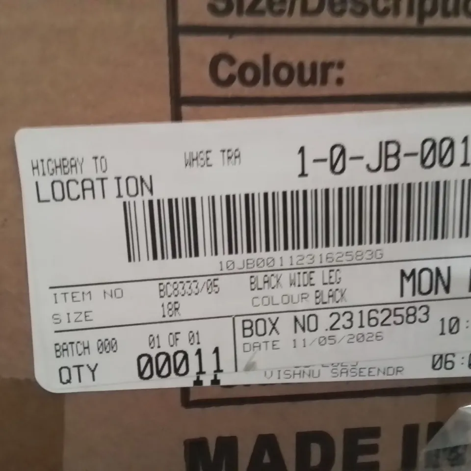 BOXED BRAND NEW APPROXIMATELY 11 SIMPLY BE BLACK WIDE LEG JEANS SIZE 18R