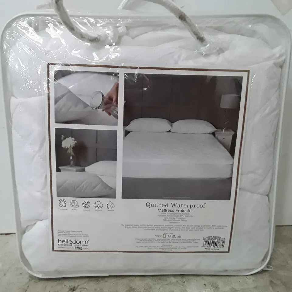 WATERPROOF FITTED MATTRESS PROTECTOR 