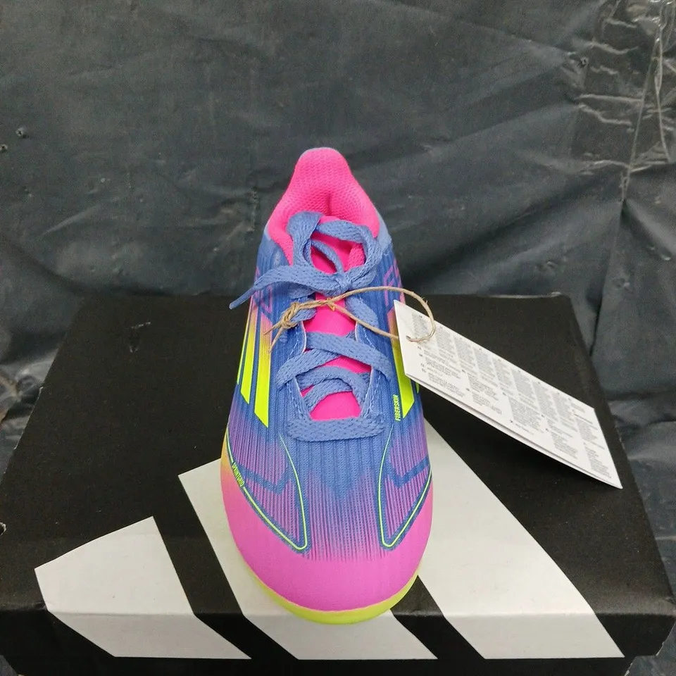 BOXED PAIR OF ADIDAS F50 LEAGUE FOOTBALL BOOTS - UK SIZE 10 - KIDS