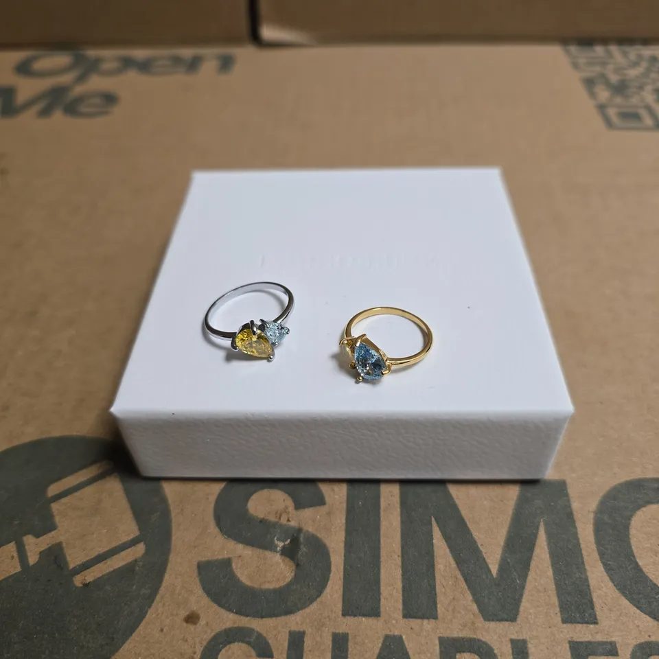 INDIGO BLUE GEM-SET RINGS WITH YELLOW AND BLUE STONES 