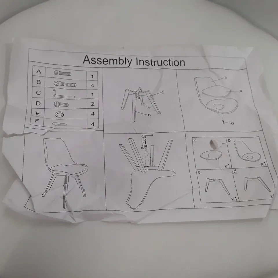 BOXED SET OF 4 PLASTIC DINING CHAIRS- WHITE (1 BOX)