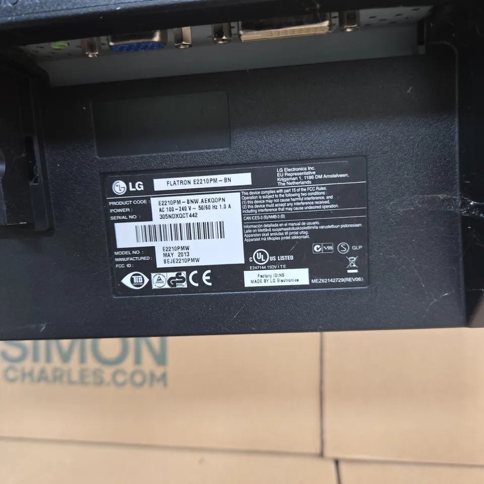 LG FLATRON E2210PM-BN LCD MONITOR