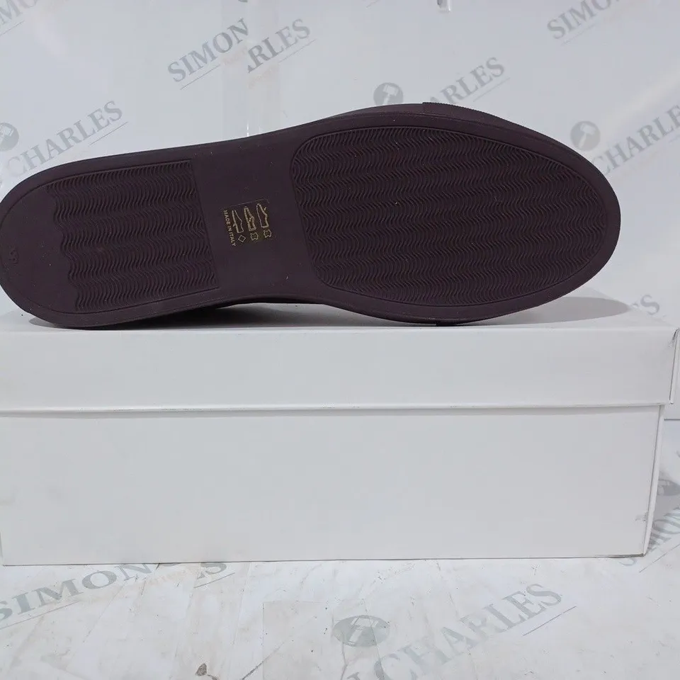 BOXED PAIR OF REISS LUCA LACE UP SHOES IN BURGUNDY SIZE 9