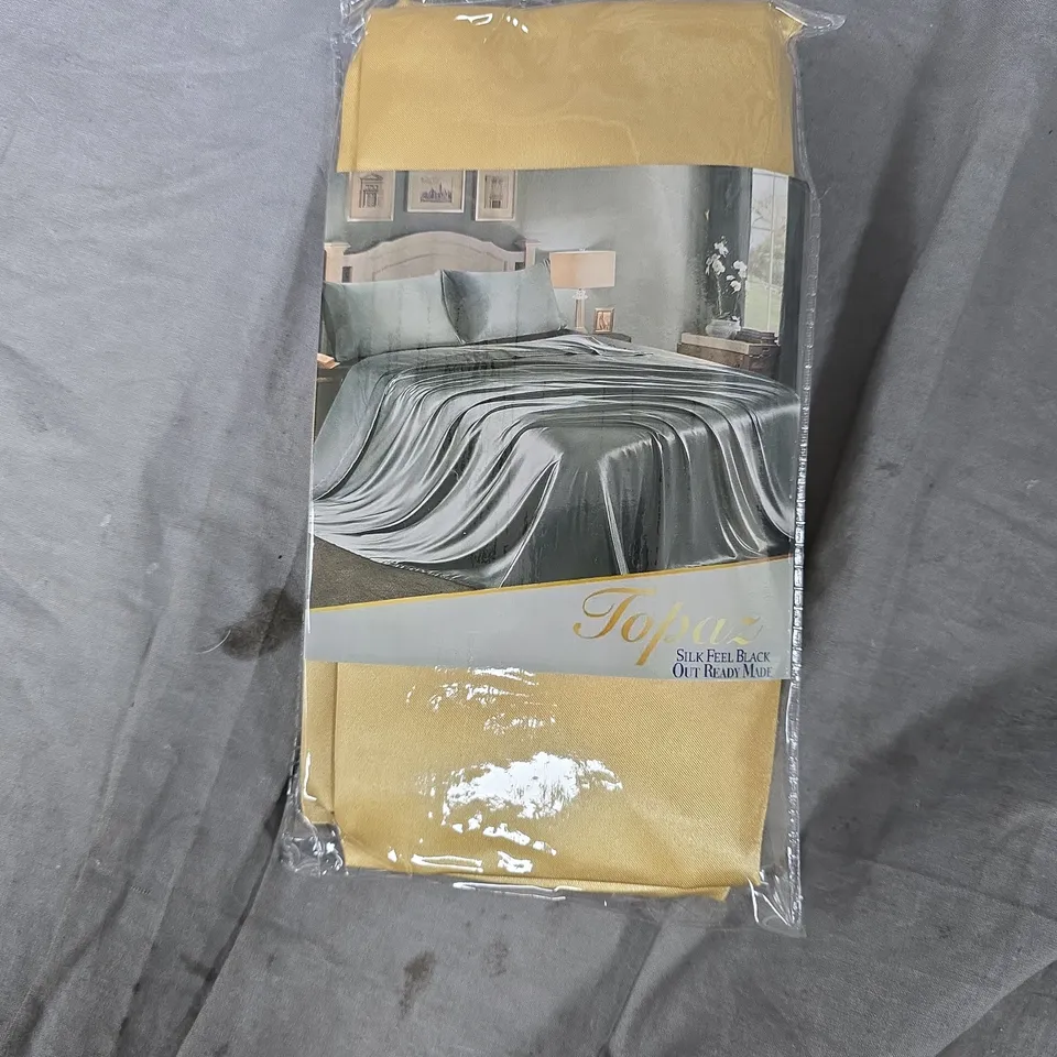 APPROXIMATELY 60 ASSORTED GOLD COLOUR PILLOW CASE PAIRS - COLLECTION ONLY