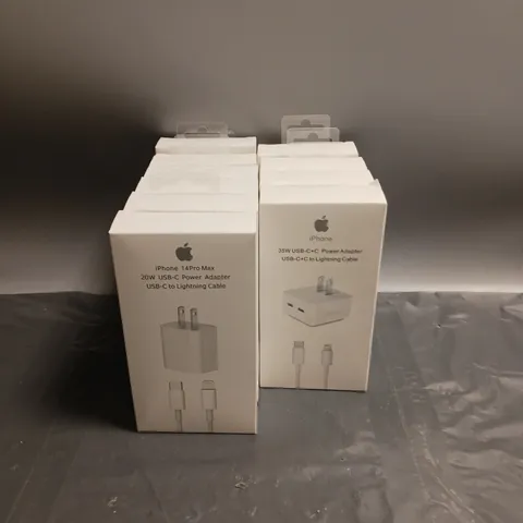LOT OF APPROX. 10 POWER ADAPTERS FOR IPHONE 14 PRO MAX AND IPHONE
