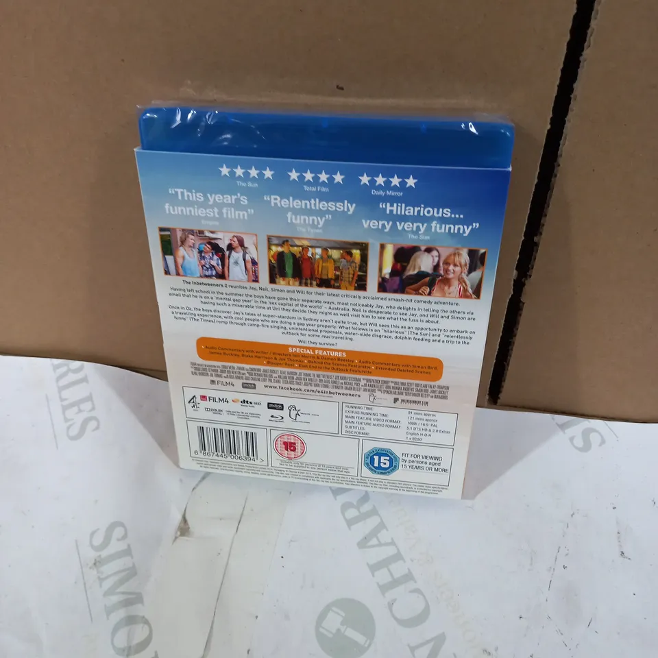 LOT OF APPROXIMATELY 23 THE INBETWEENERS 2 DVDS