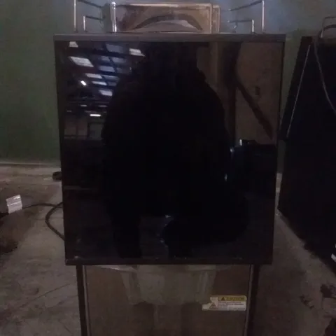 COFFETEK VITRO 4 GB COFFEE MACHINE