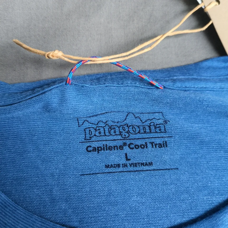 PATAGONIA CAPILENE COOL TRAIL T-SHIRT – AQUATIC BLUE, MEN’S, SIZE L (MADE IN VIETNAM)