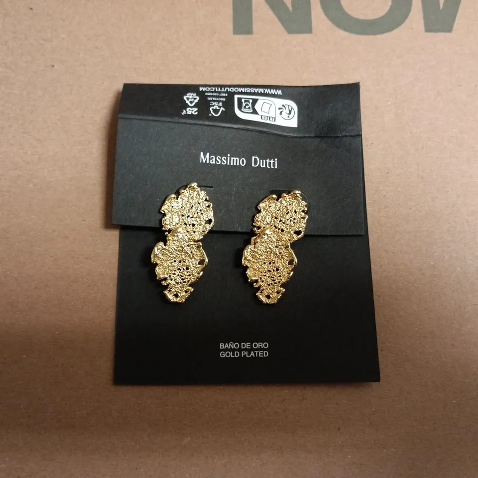 MASSIMO DUTTI TWO-PIECE LACE EARRINGS