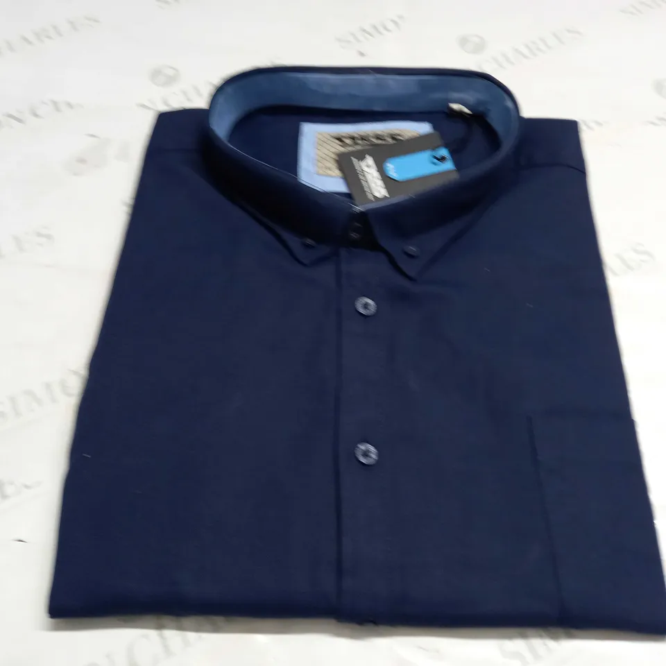 D555 JAMES SHIRT IN NAVY - UK 6XL
